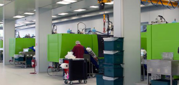 Solution de machine de moulage par injection de préformes PET